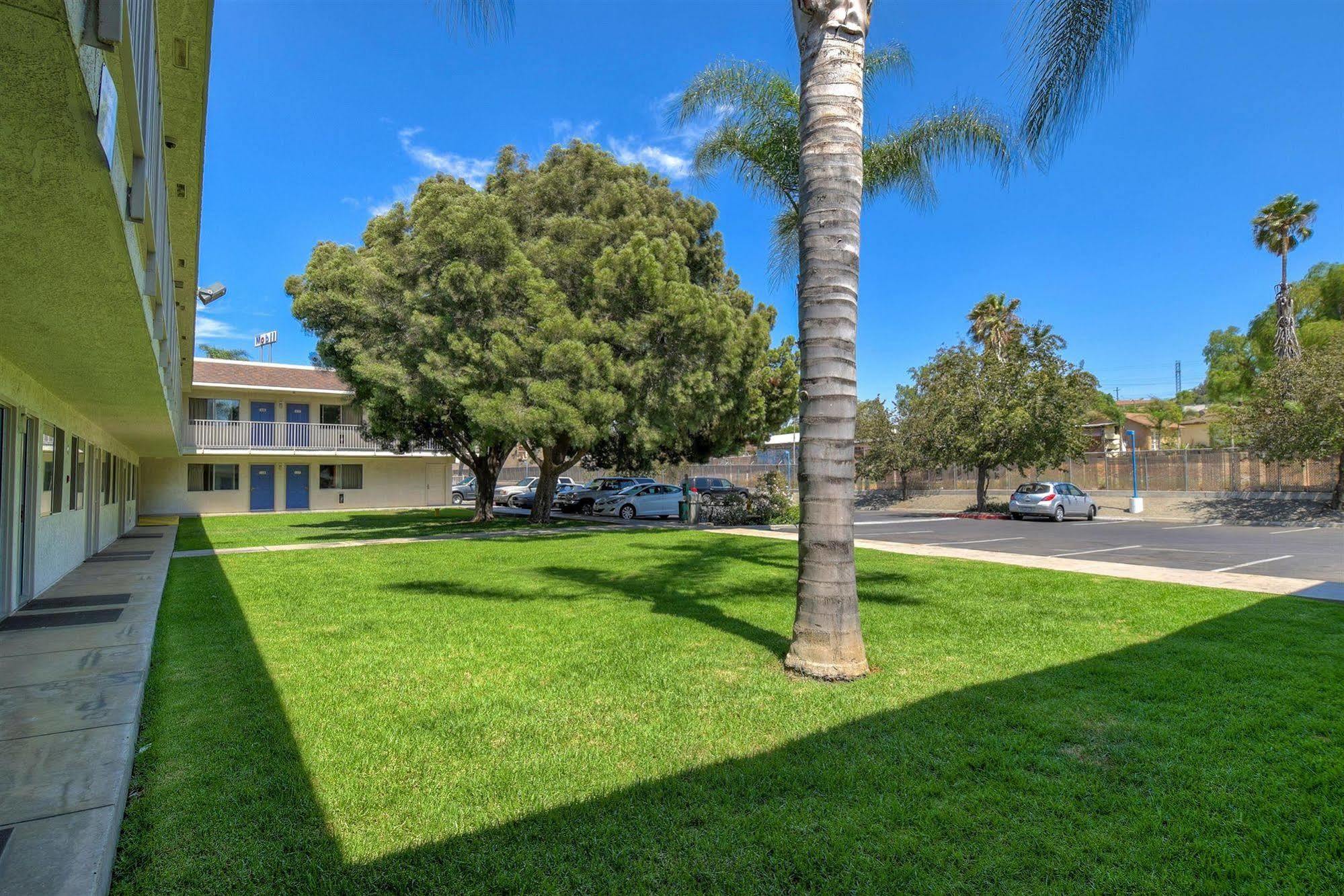 Motel 6-Jurupa Valley, Ca - Riverside West מראה חיצוני תמונה