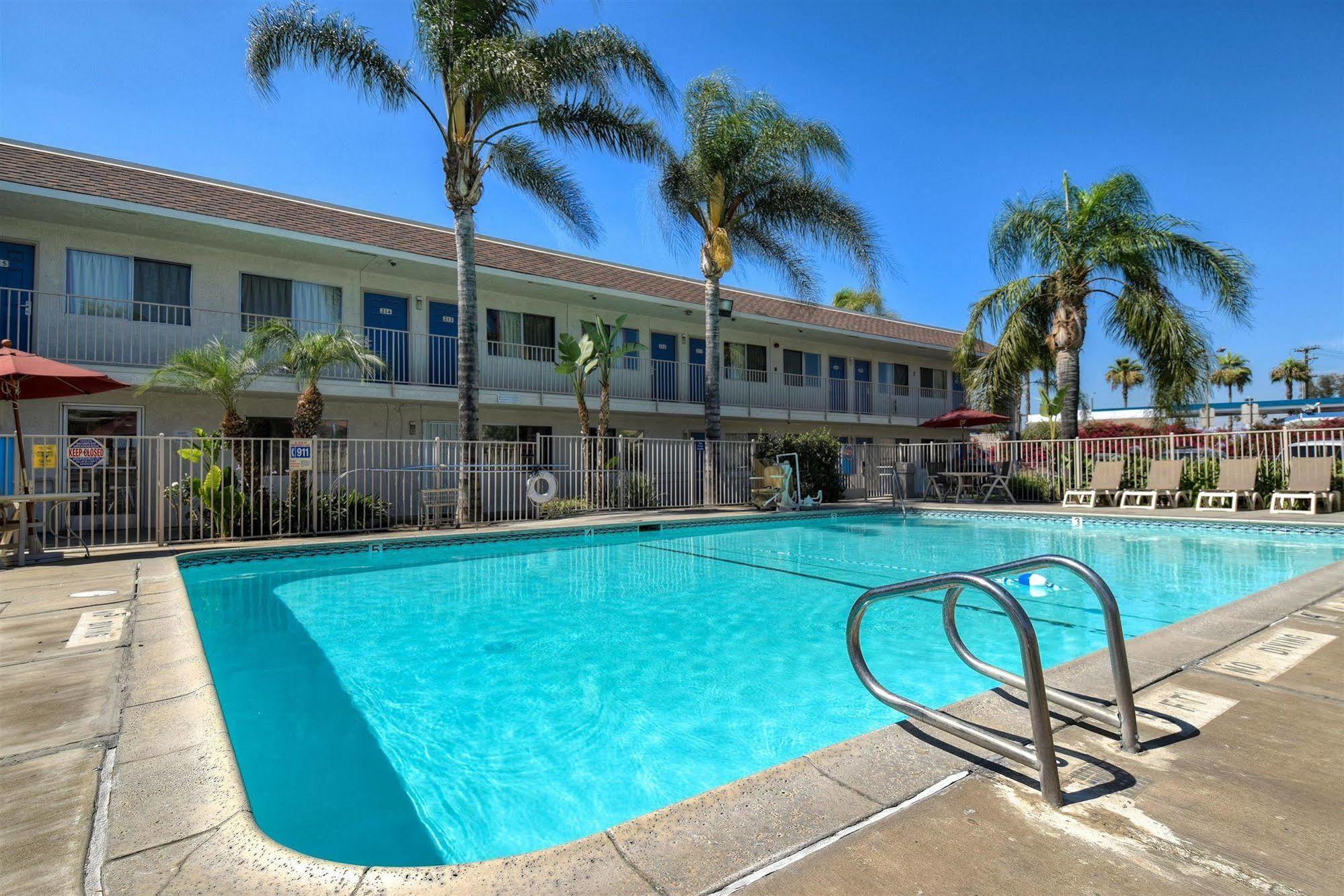 Motel 6-Jurupa Valley, Ca - Riverside West מראה חיצוני תמונה