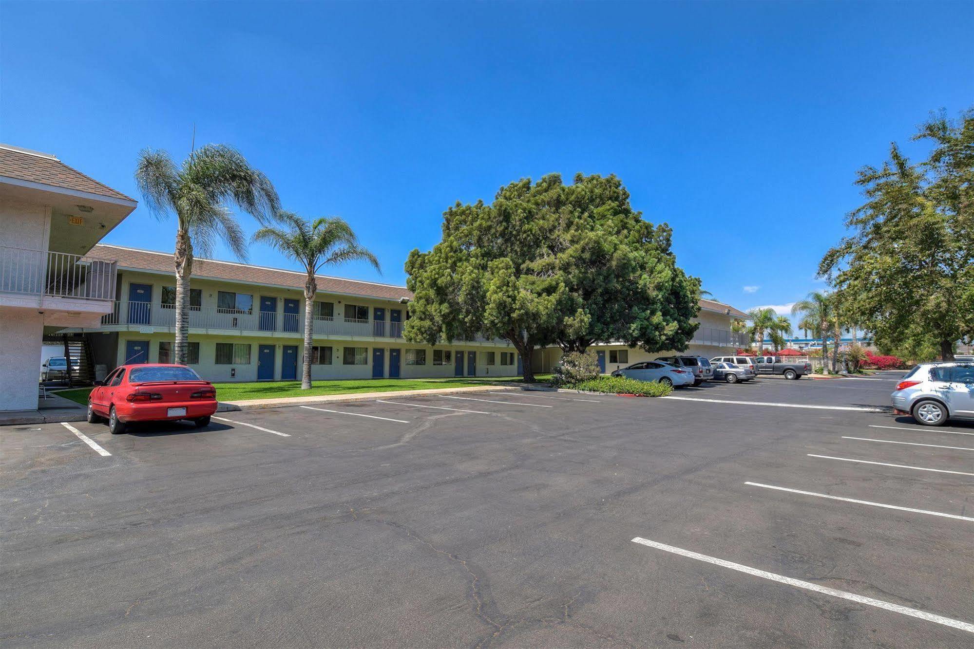 Motel 6-Jurupa Valley, Ca - Riverside West מראה חיצוני תמונה